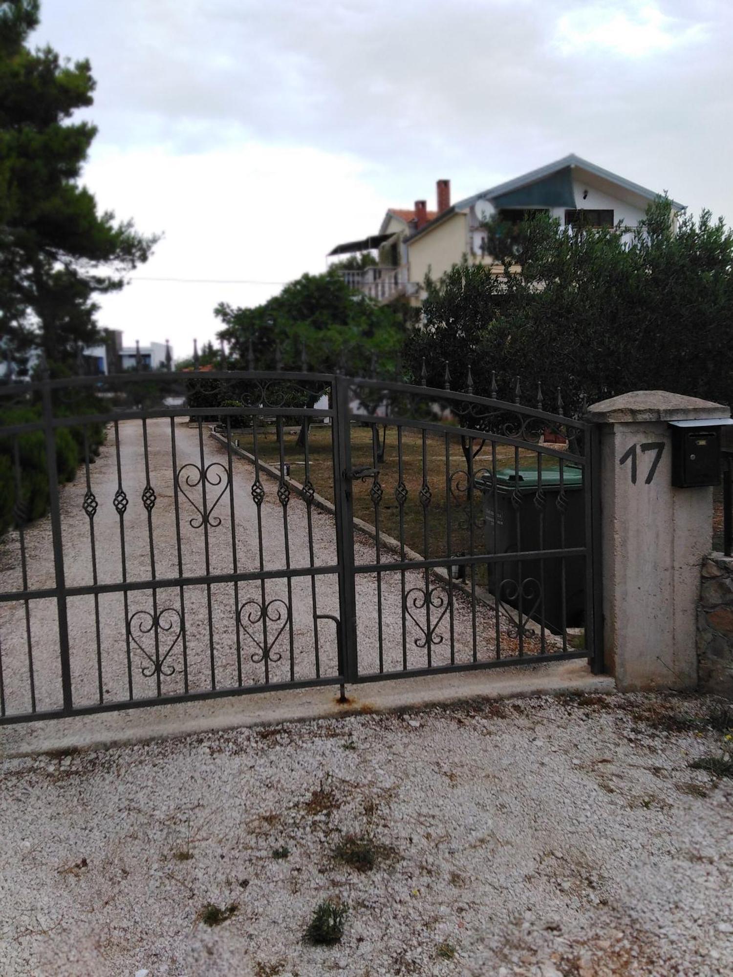 Apartments Darko Vir Zewnętrze zdjęcie
